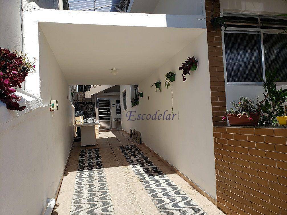 Sobrado à venda com 2 quartos, 300m² - Foto 2