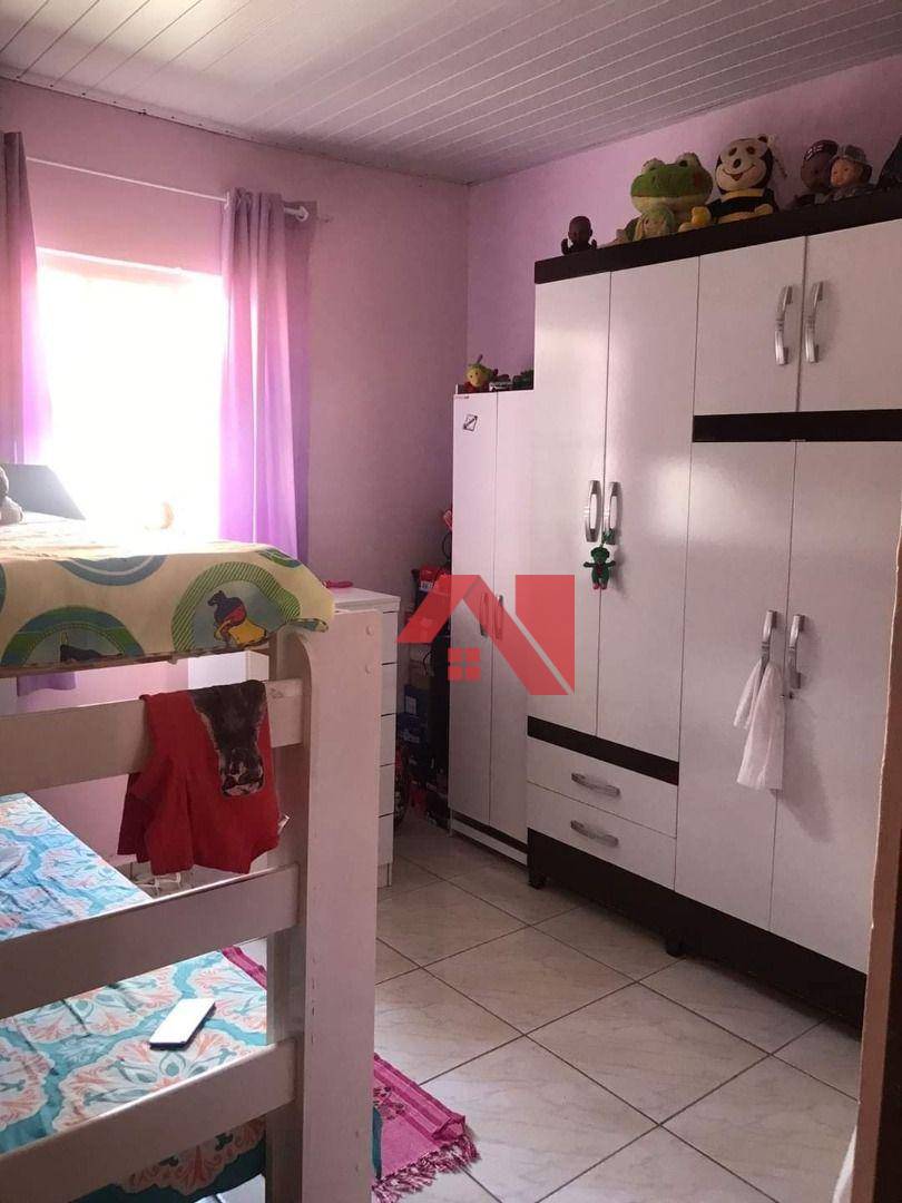 Casa à venda com 3 quartos, 120m² - Foto 4