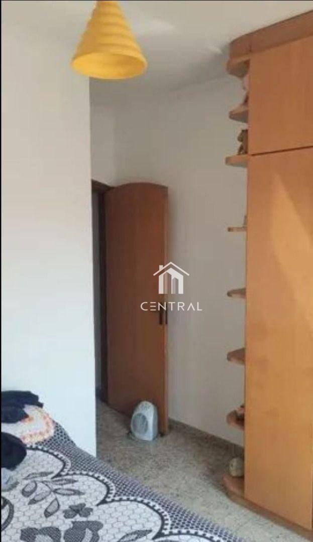 Sobrado à venda com 3 quartos, 180m² - Foto 25