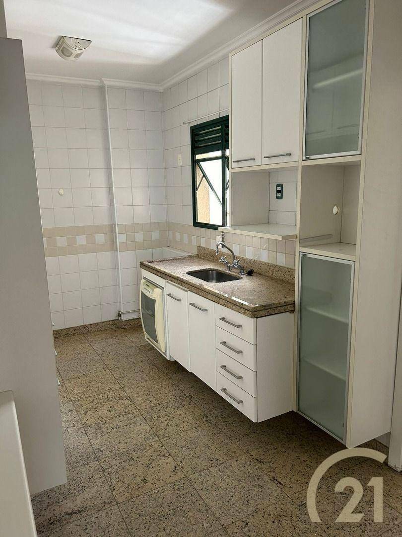 Apartamento para alugar com 2 quartos, 94m² - Foto 11