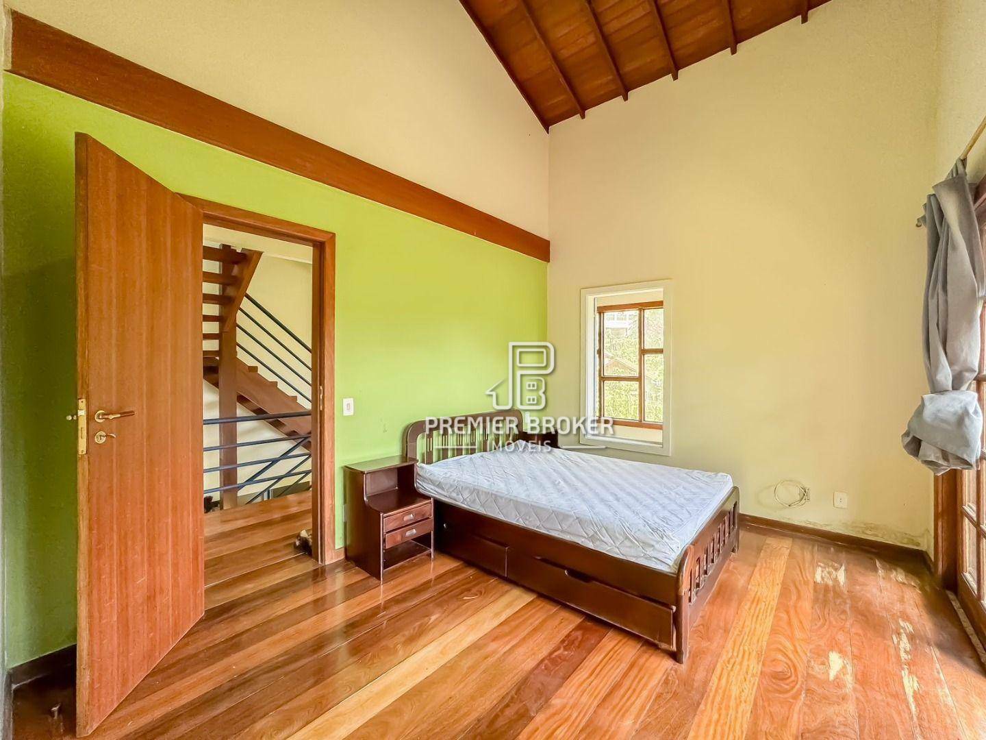 Casa de Condomínio à venda com 4 quartos, 276m² - Foto 19