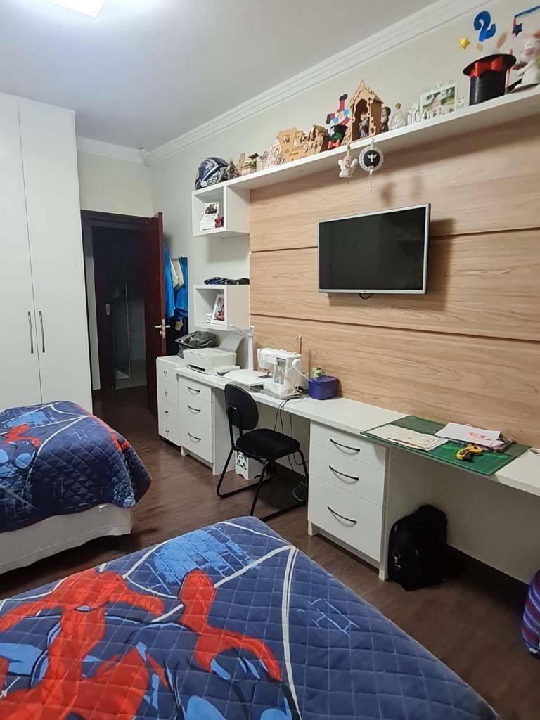 Casa à venda com 3 quartos, 174m² - Foto 8