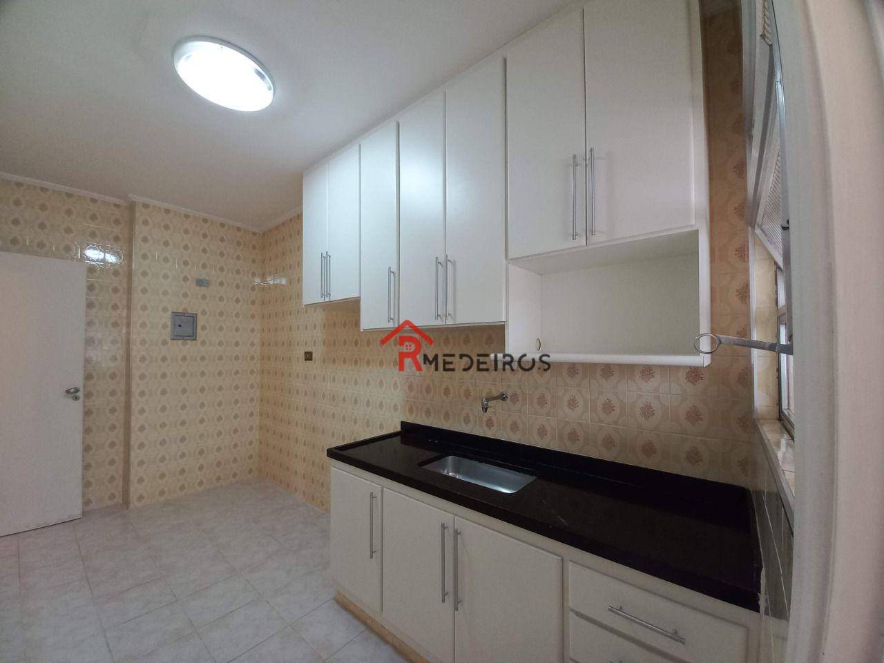 Apartamento à venda com 2 quartos, 64m² - Foto 11