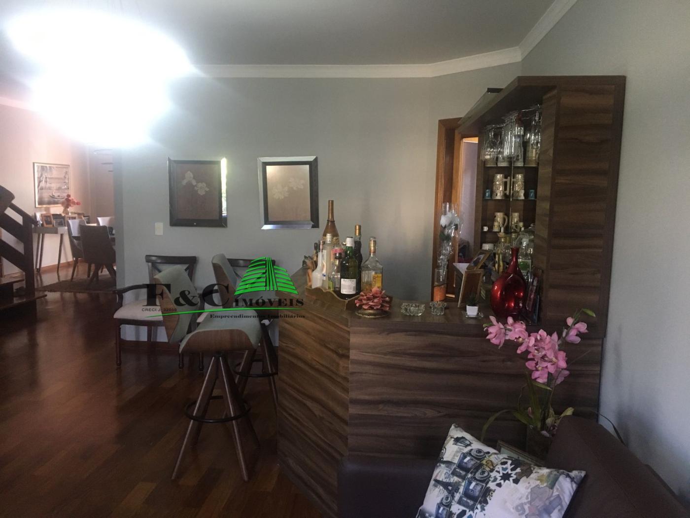 Casa de Condomínio à venda com 3 quartos, 393m² - Foto 4