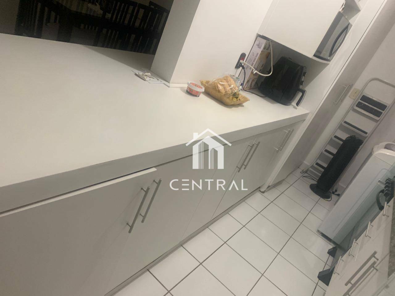 Apartamento à venda com 2 quartos, 60m² - Foto 19