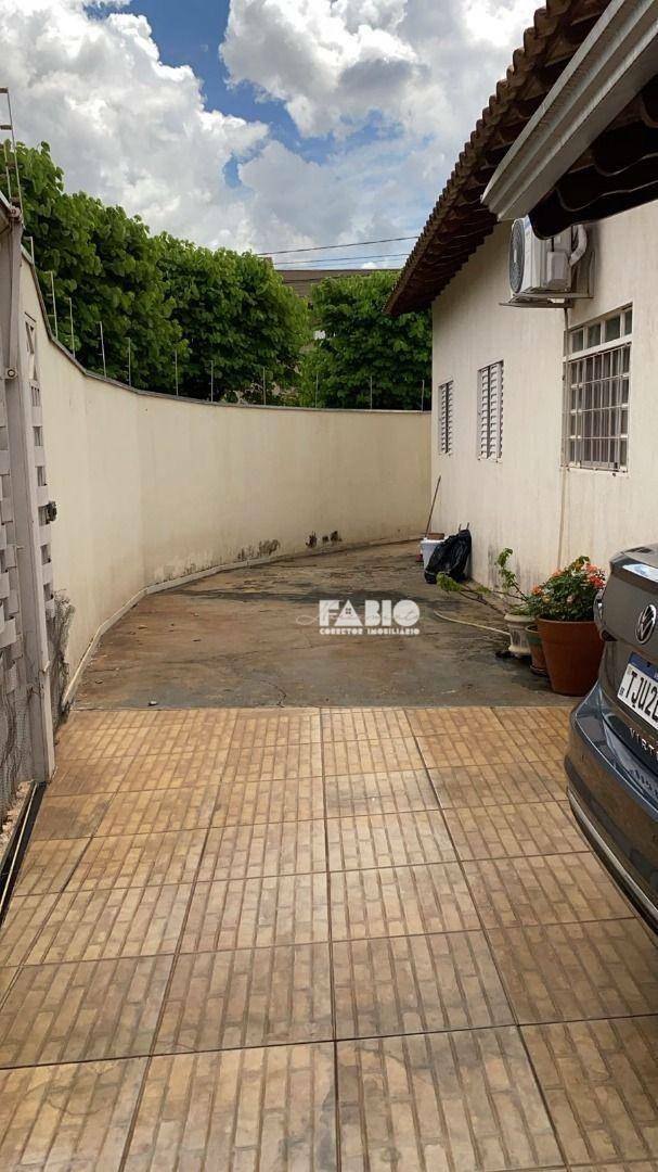 Casa à venda com 3 quartos, 100m² - Foto 28