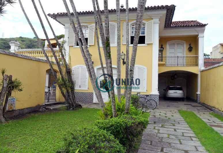 Casa à venda com 5 quartos, 315m² - Foto 2