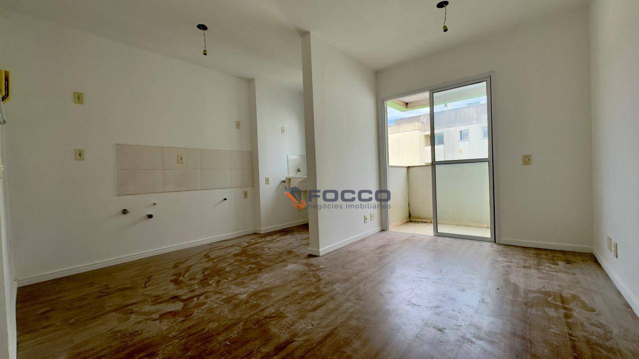 Apartamento à venda com 2 quartos, 51m² - Foto 3