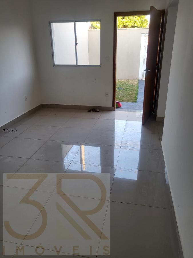 Casa à venda com 2 quartos, 85m² - Foto 12