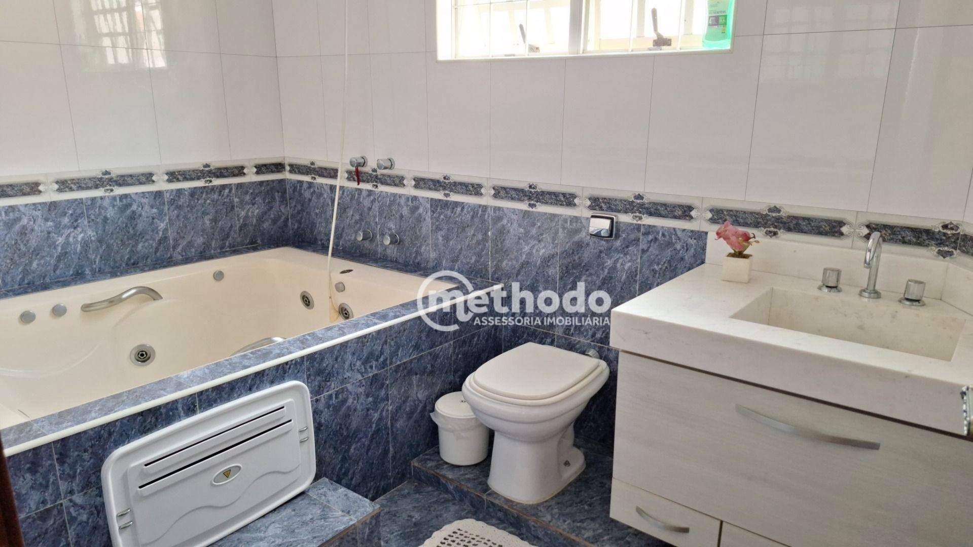 Casa à venda com 4 quartos, 330m² - Foto 12