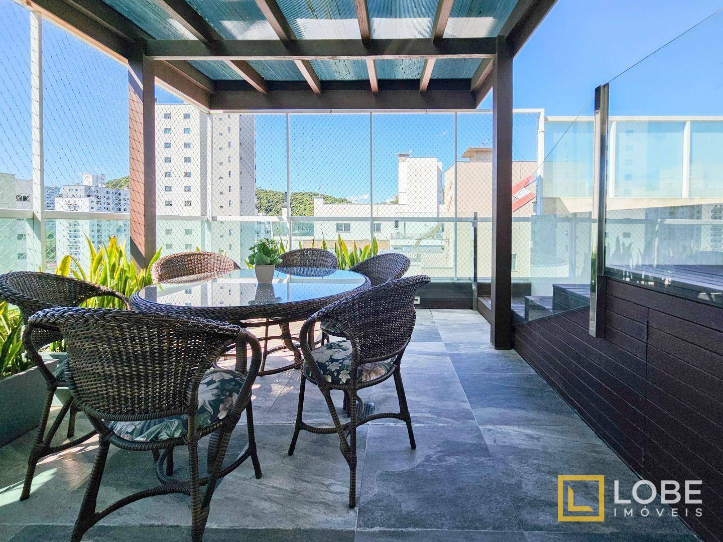 Cobertura, 3 quartos, 228 m² - Foto 2