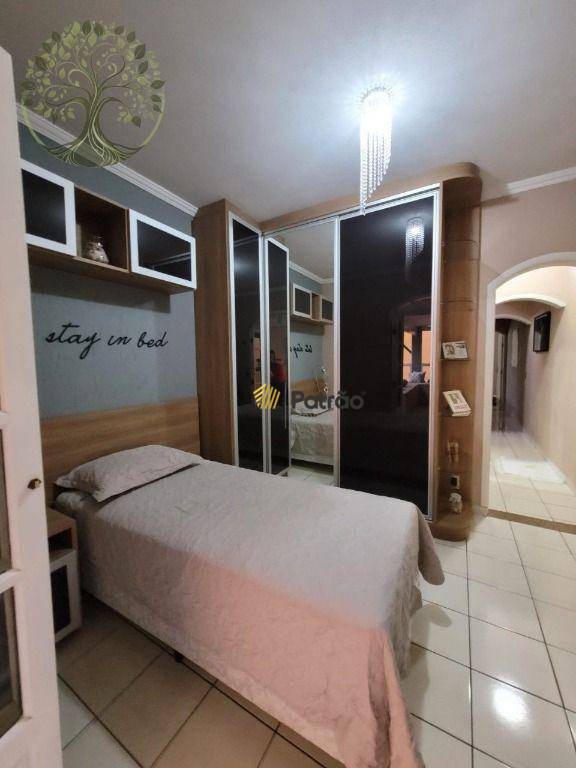 Sobrado, 5 quartos, 256 m² - Foto 28