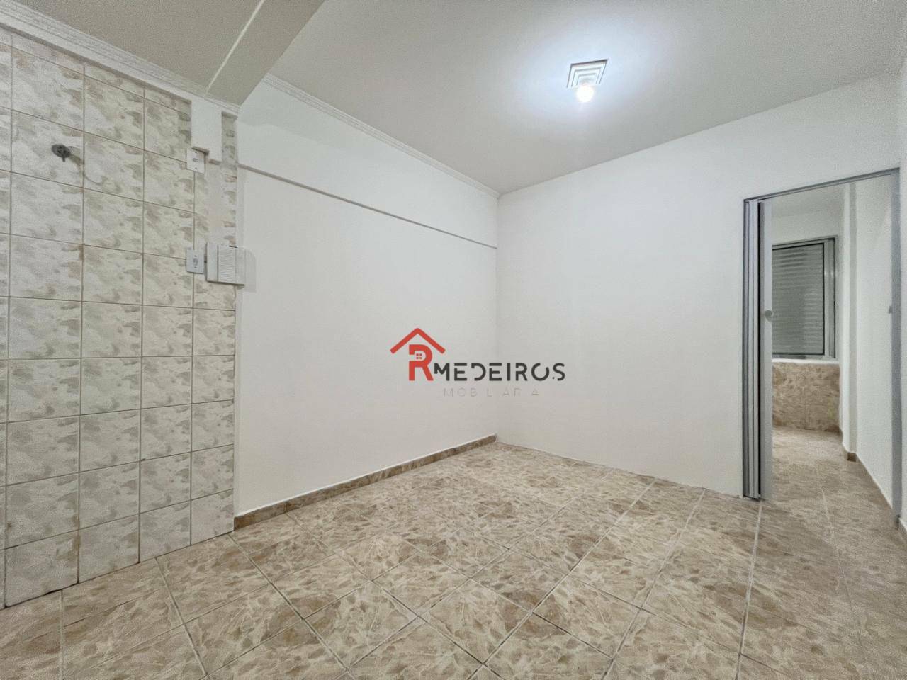 Apartamento à venda com 1 quarto, 38m² - Foto 4