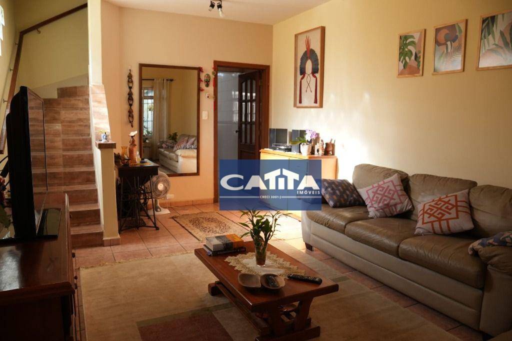 Casa à venda com 3 quartos, 143m² - Foto 1