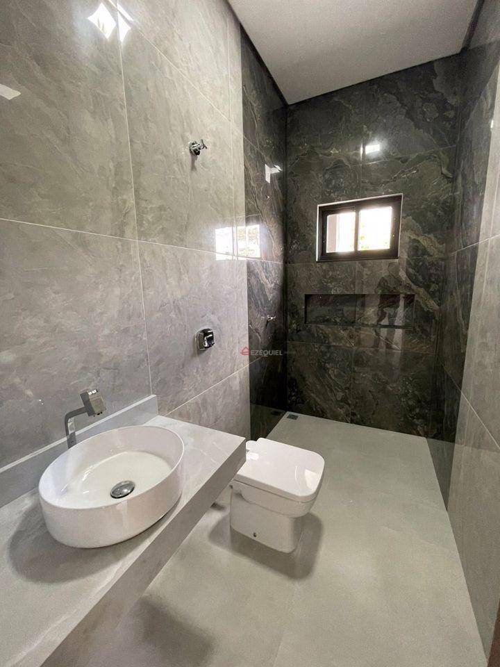 Casa à venda com 3 quartos, 155m² - Foto 17