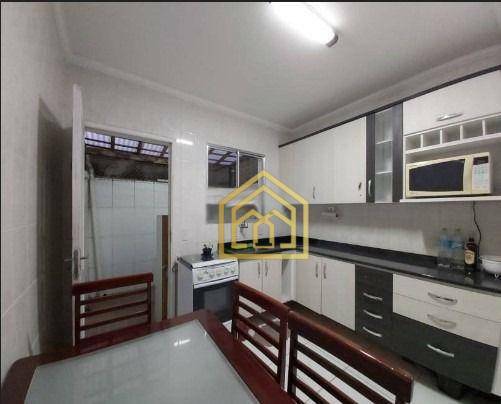 Sobrado à venda com 2 quartos, 70m² - Foto 1