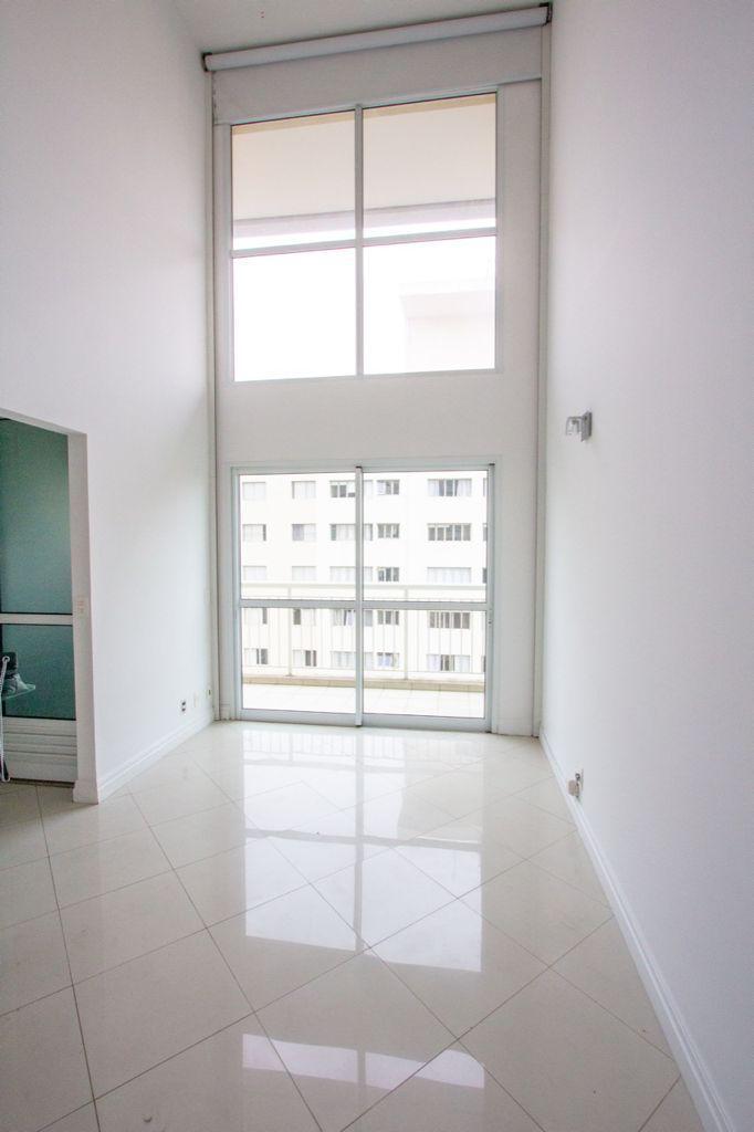 Apartamento à venda com 1 quarto, 43m² - Foto 2