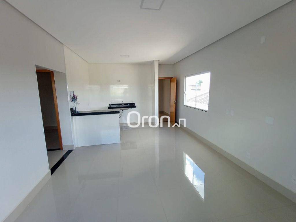 Apartamento à venda com 2 quartos, 63m² - Foto 2