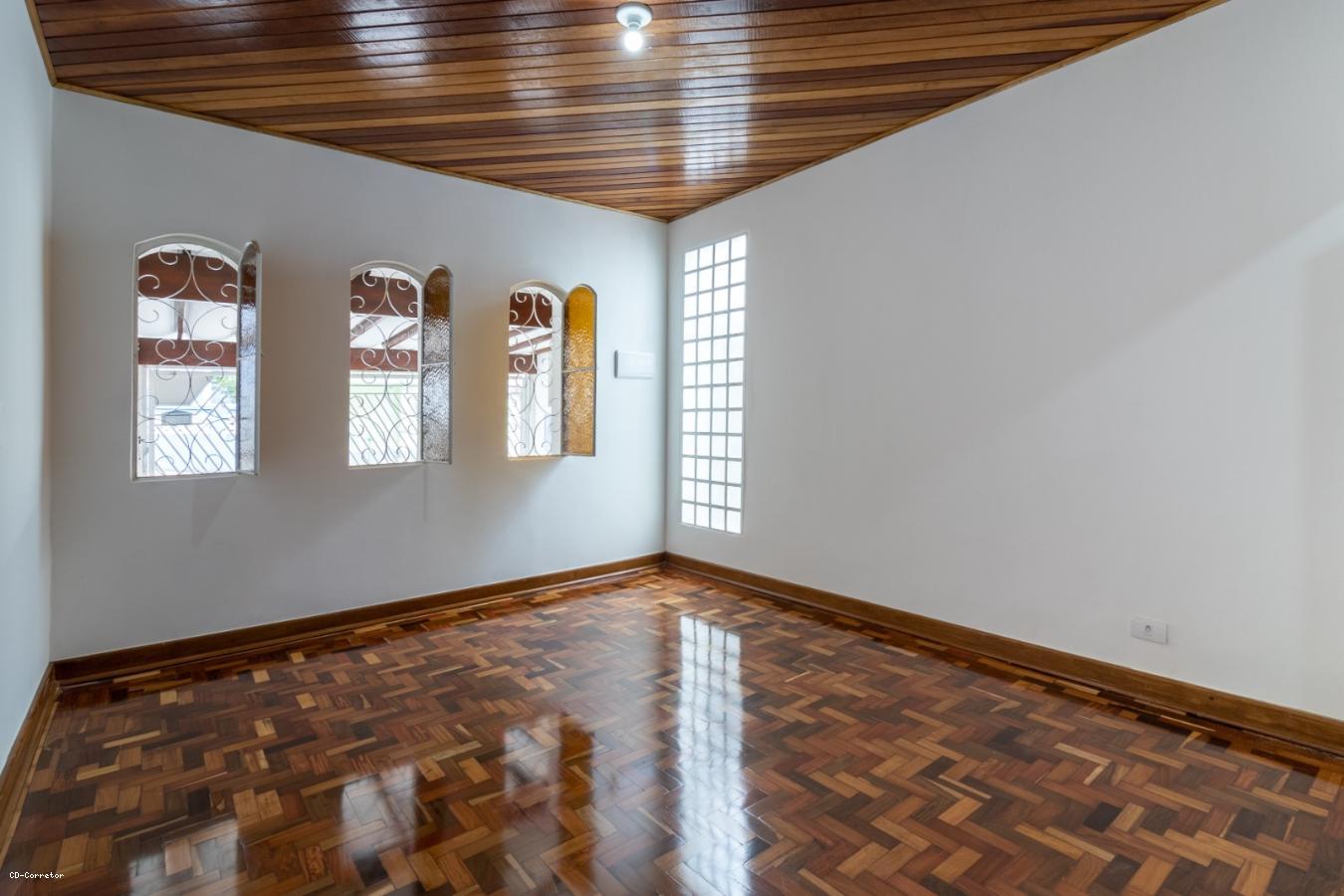 Casa à venda com 3 quartos, 250m² - Foto 15