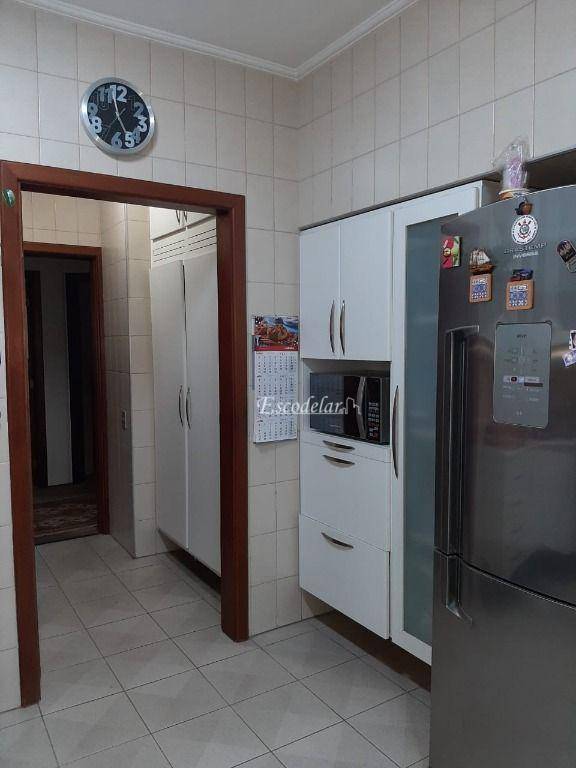 Apartamento à venda com 4 quartos, 219m² - Foto 8