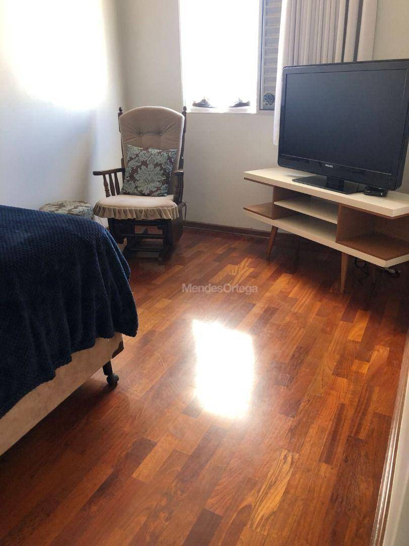 Apartamento para alugar com 3 quartos, 82m² - Foto 16