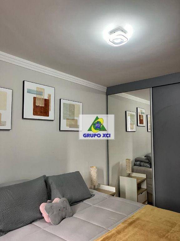 Apartamento à venda com 2 quartos, 77m² - Foto 4