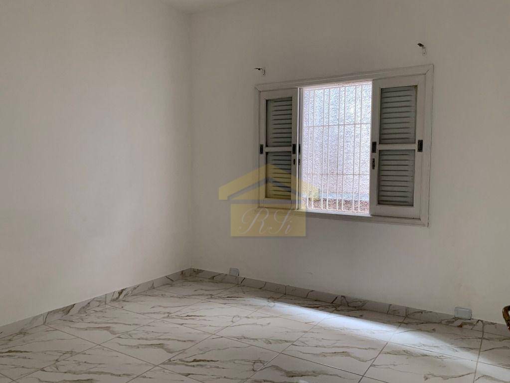 Casa à venda com 3 quartos, 230m² - Foto 15