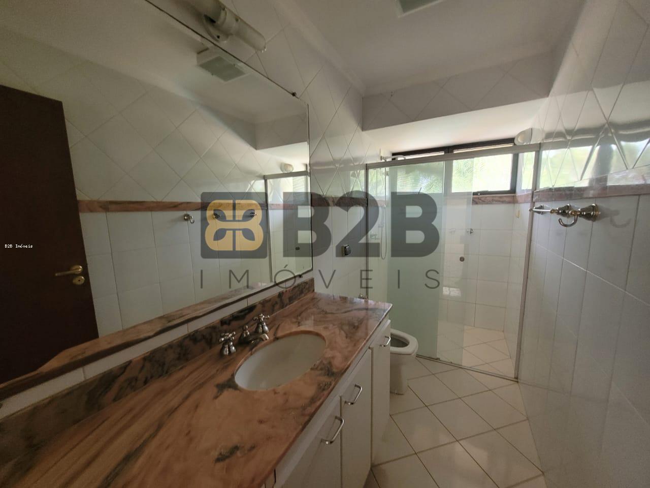 Casa de Condomínio à venda com 4 quartos, 580m² - Foto 46