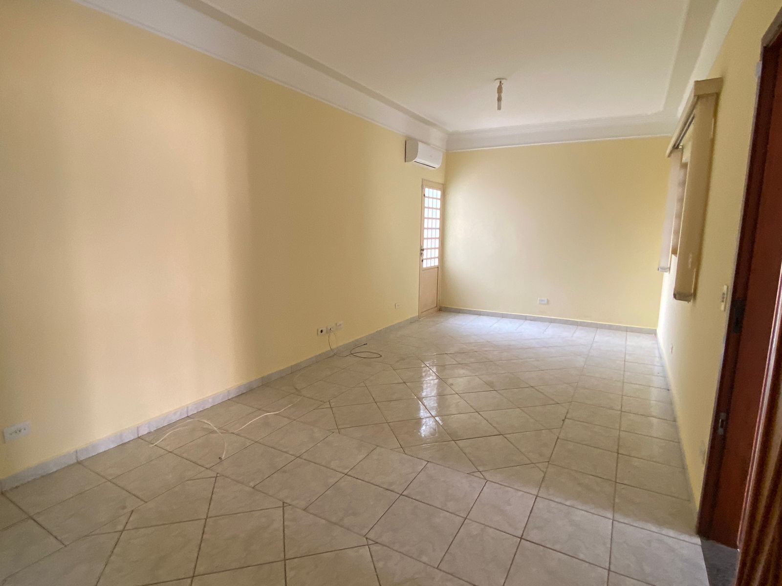 Casa para alugar com 3 quartos, 217m² - Foto 5