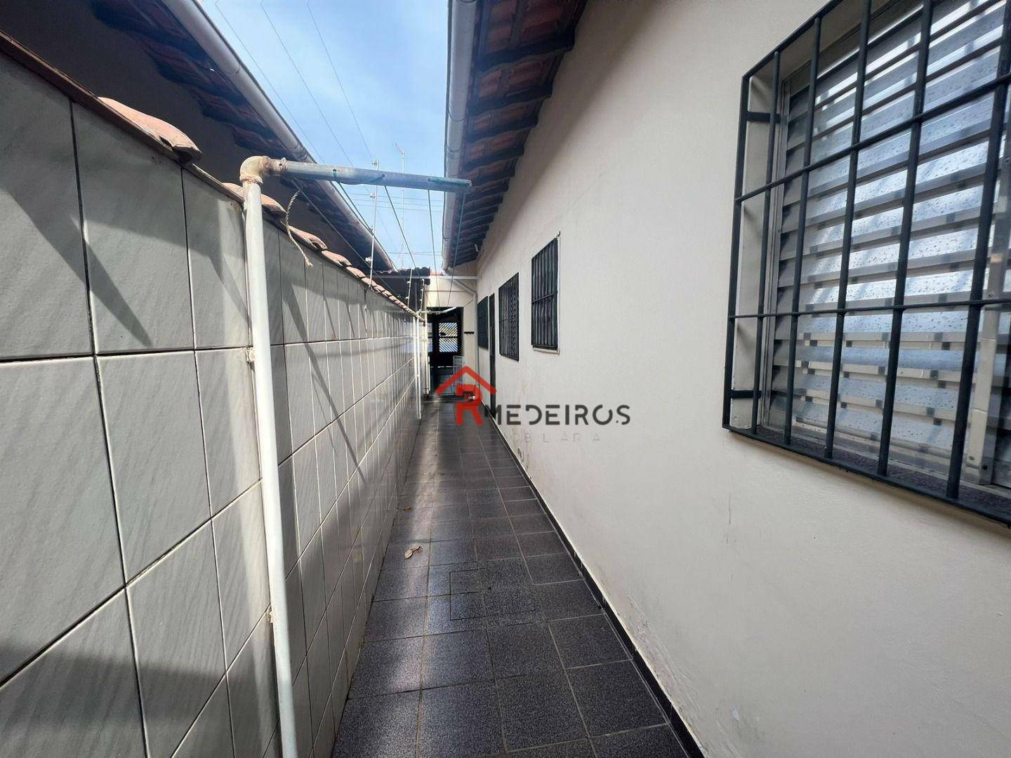 Casa à venda com 2 quartos, 82m² - Foto 14