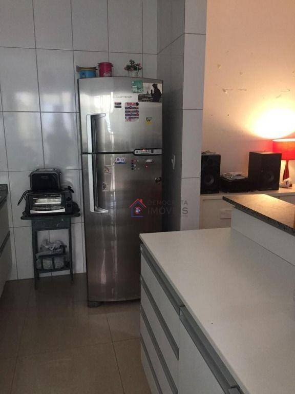 Apartamento à venda com 3 quartos, 80m² - Foto 8