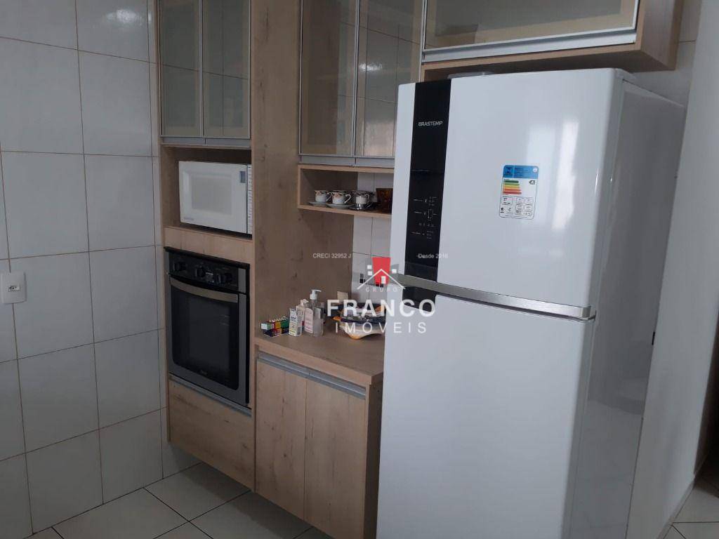 Apartamento à venda com 2 quartos, 88m² - Foto 7