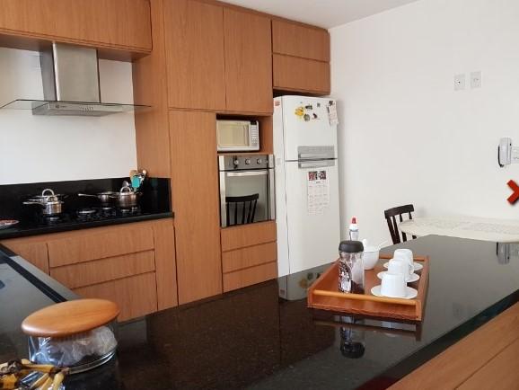 Sobrado à venda com 3 quartos, 210m² - Foto 2