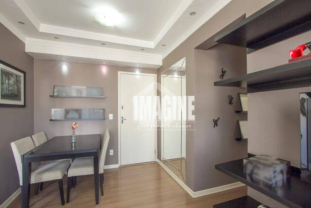 Apartamento à venda com 2 quartos, 45m² - Foto 2