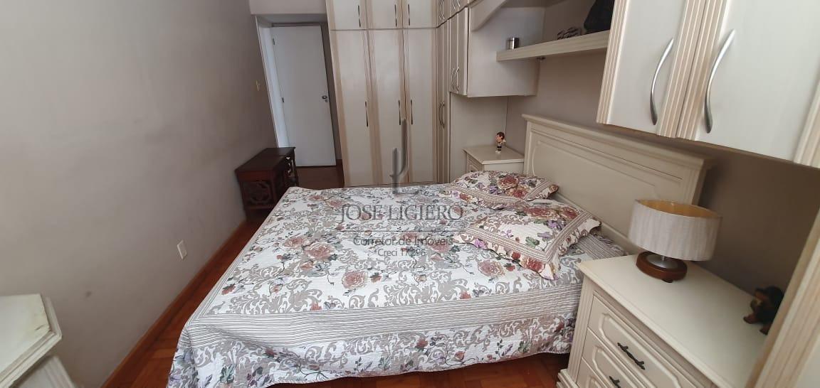 Apartamento à venda com 3 quartos, 146m² - Foto 13