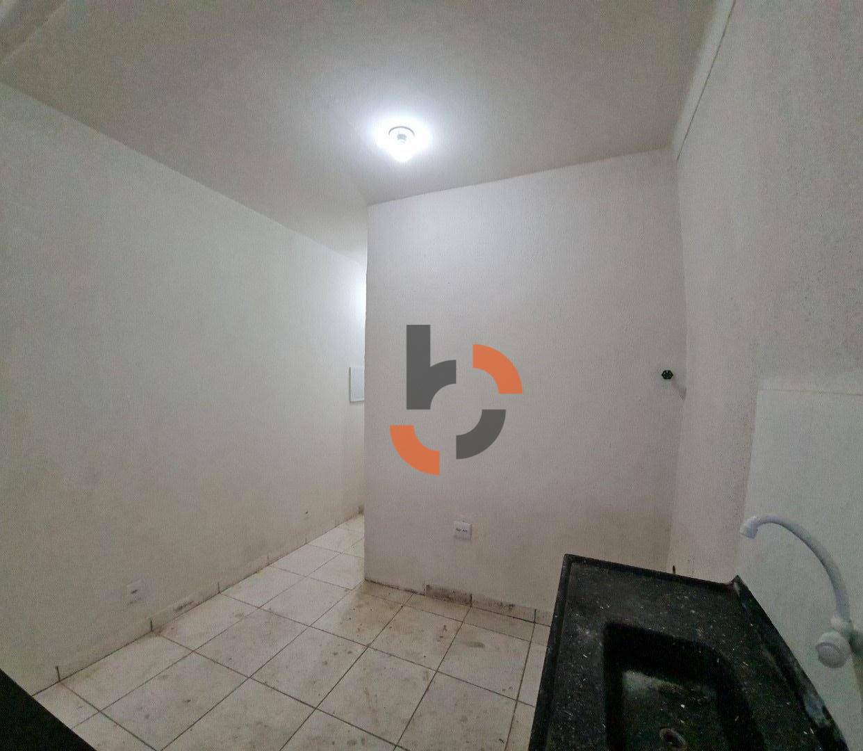 Apartamento para alugar com 2 quartos, 80m² - Foto 4