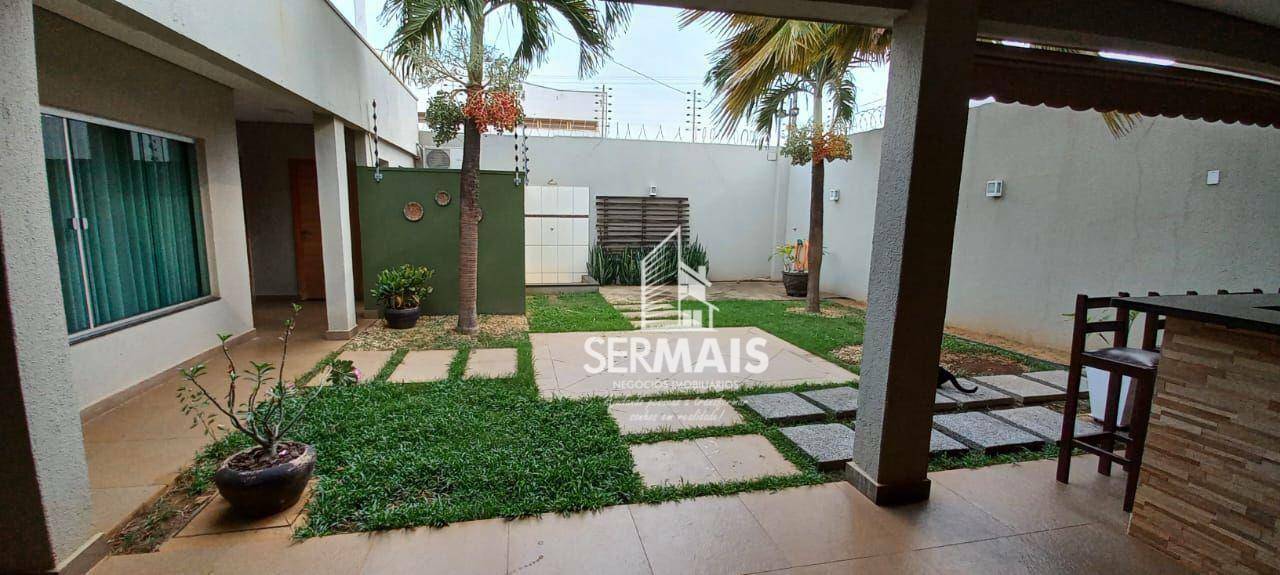 Casa de Condomínio à venda com 4 quartos, 274m² - Foto 13