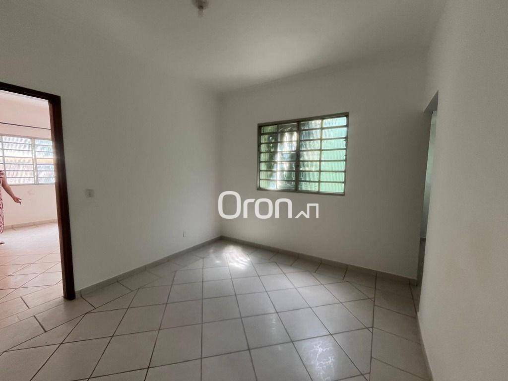 Casa à venda com 3 quartos, 242m² - Foto 16