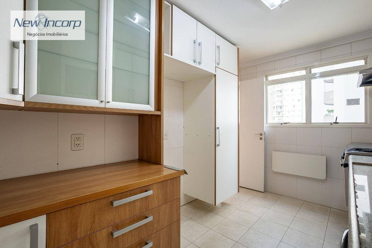 Apartamento à venda com 4 quartos, 198m² - Foto 18