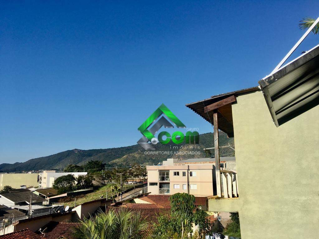 Casa à venda com 3 quartos, 300m² - Foto 41