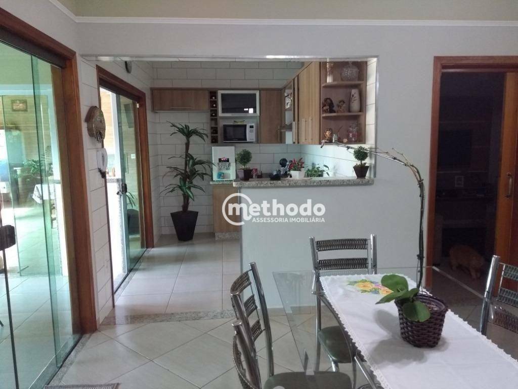 Casa à venda com 3 quartos, 235m² - Foto 6