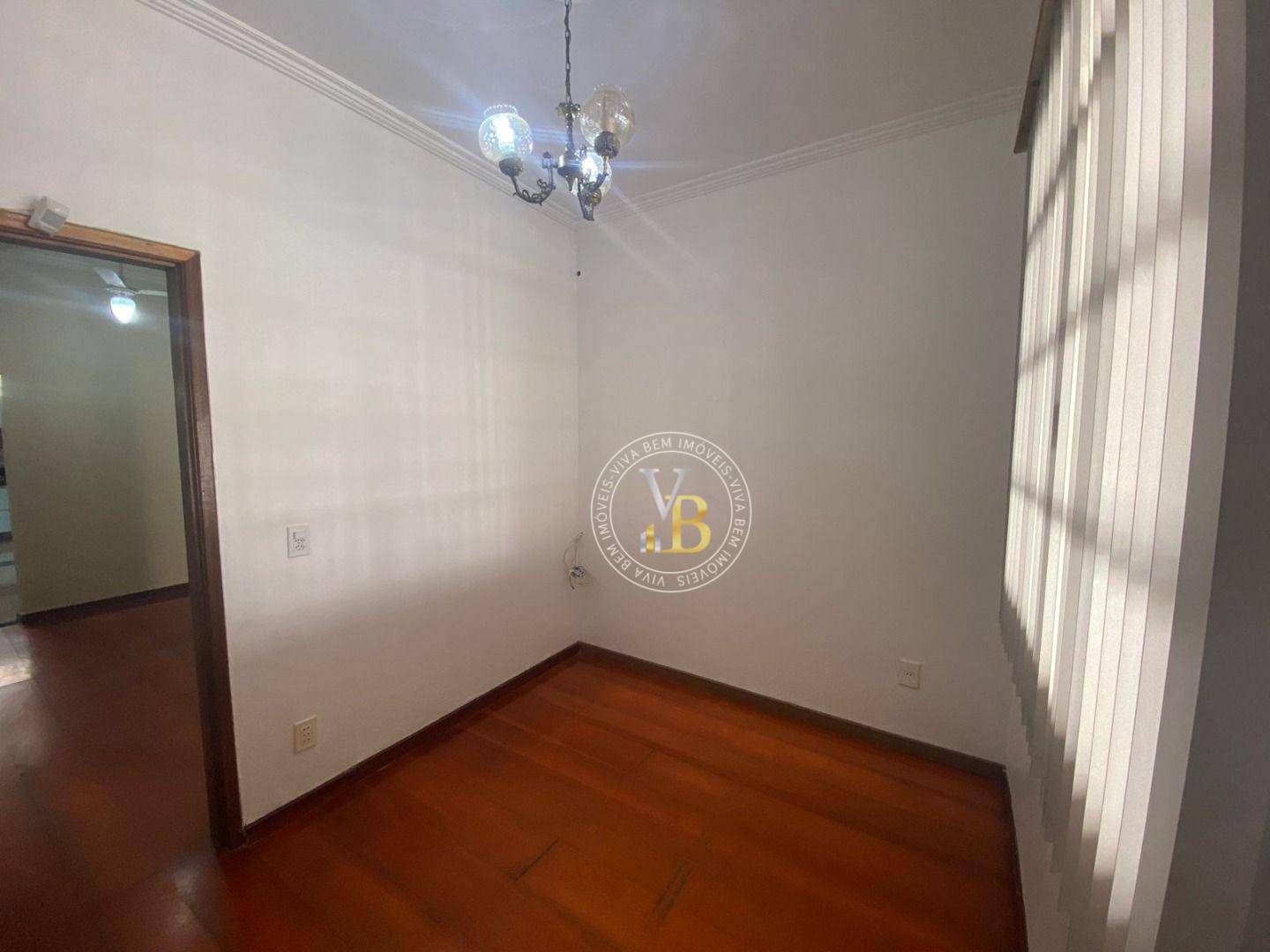 Casa para alugar com 3 quartos, 196m² - Foto 10