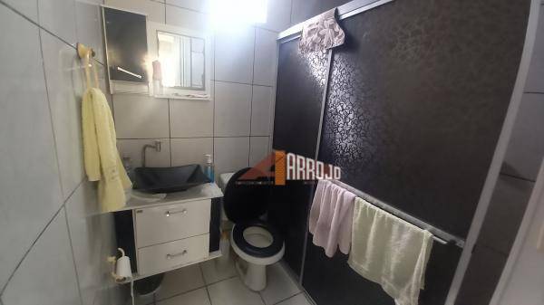 Casa à venda com 2 quartos, 96m² - Foto 9