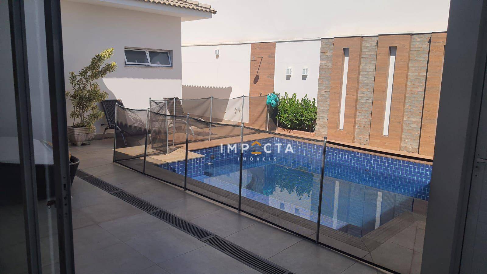 Casa à venda com 3 quartos, 257m² - Foto 1