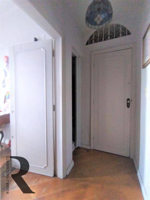 Apartamento à venda com 3 quartos, 150m² - Foto 16