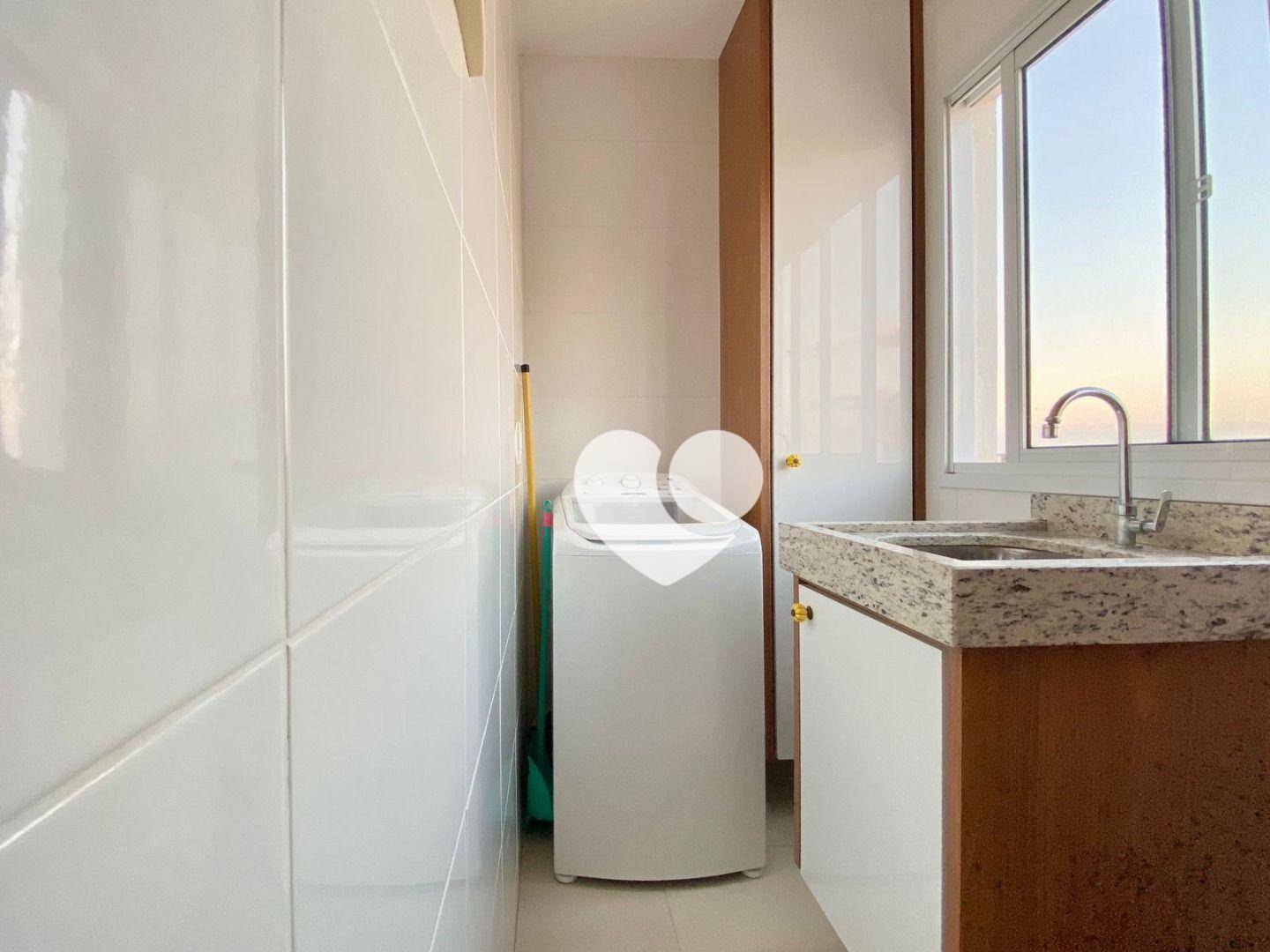 Apartamento à venda com 2 quartos, 65m² - Foto 7