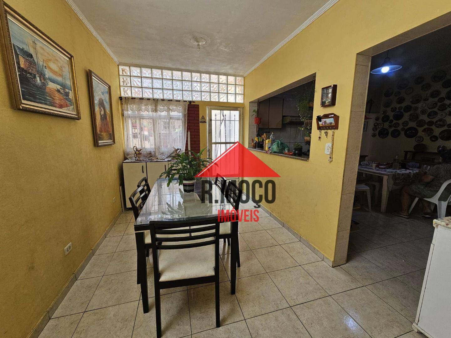 Casa à venda com 3 quartos, 180m² - Foto 8