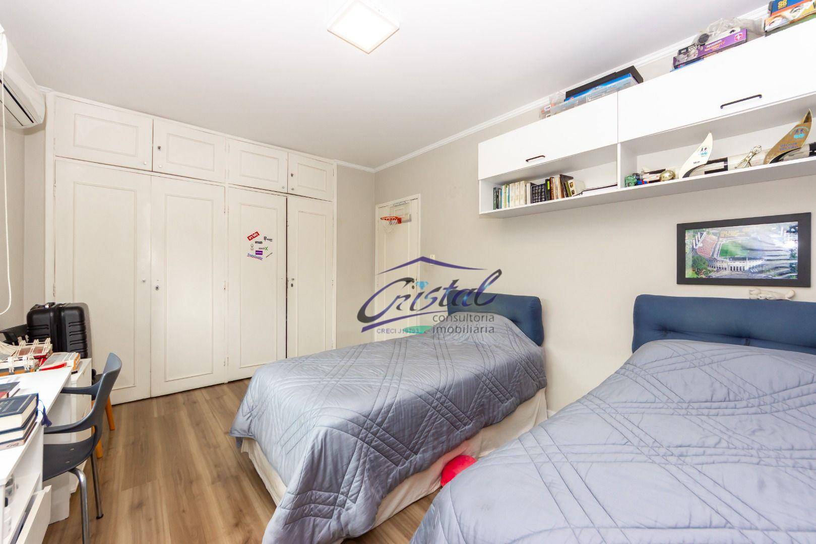 Apartamento à venda com 3 quartos, 140m² - Foto 15