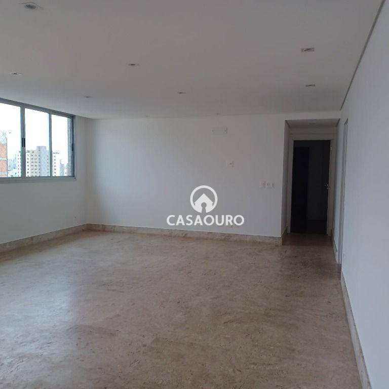 Apartamento à venda com 4 quartos, 217m² - Foto 8