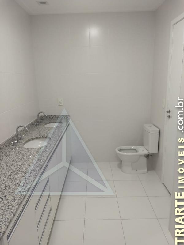 Apartamento para alugar com 3 quartos, 170m² - Foto 15